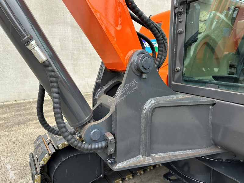 Escavadora Doosan 9C