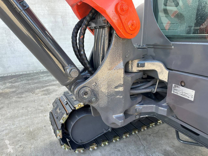 Escavadora Kubota KX155-3SZ
