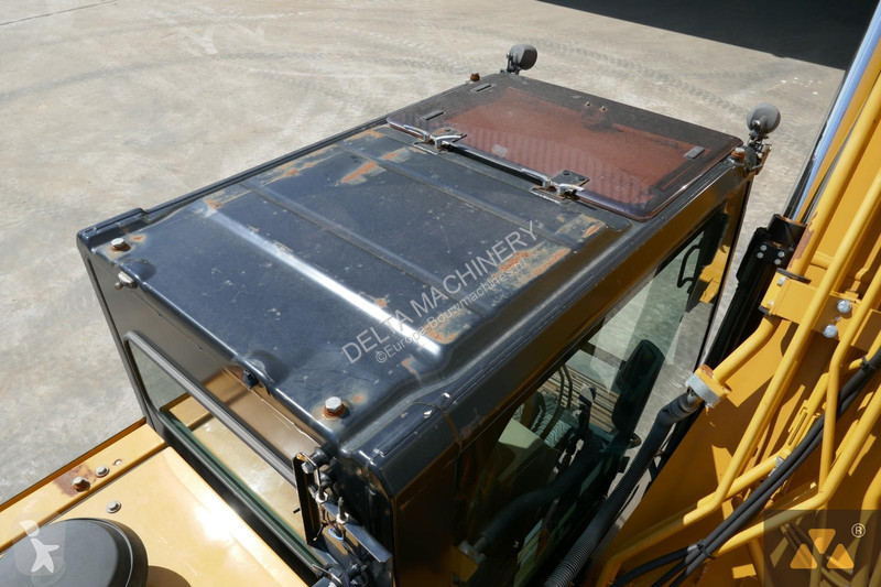 Graafmachine Caterpillar 320FL