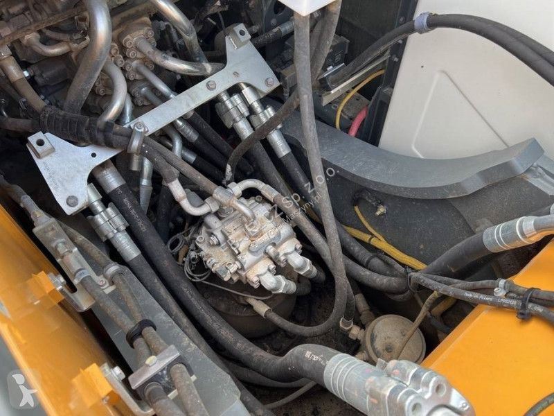 Escavadora Liebherr R922