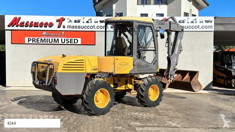 Excavator Mecalac - E