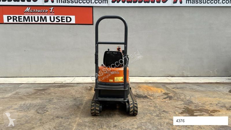 Escavatore Hitachi ZX10U-2