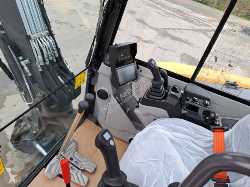 Escavadora Volvo EC 37 F