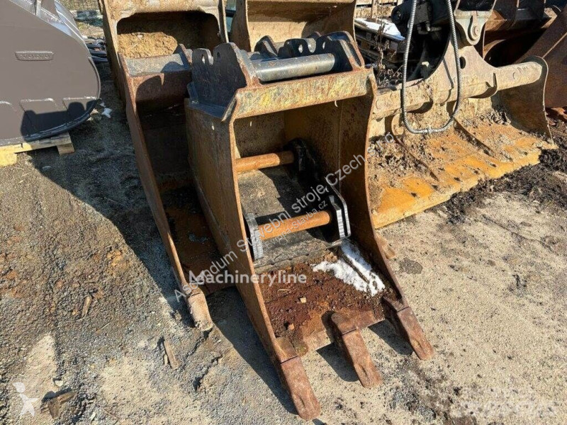 Escavadora Volvo ECR145EL