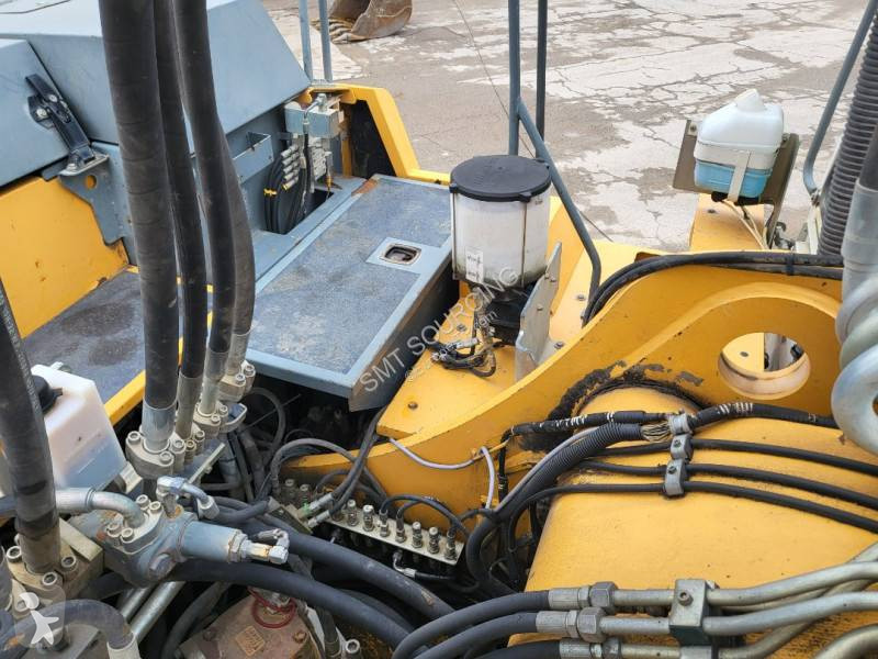 Excavator Liebherr demolition