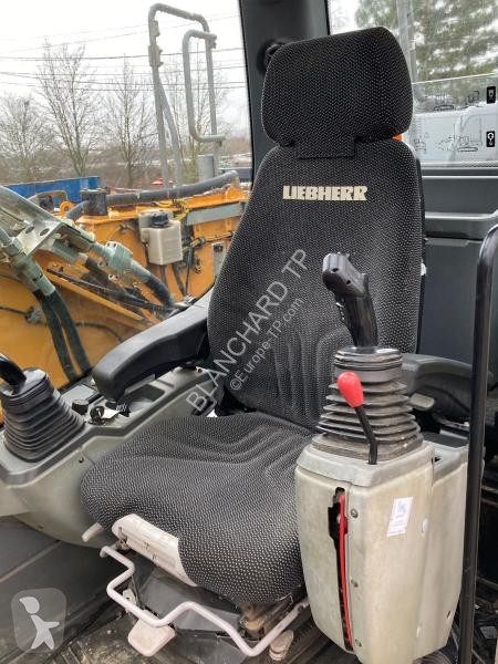 Escavadora Liebherr