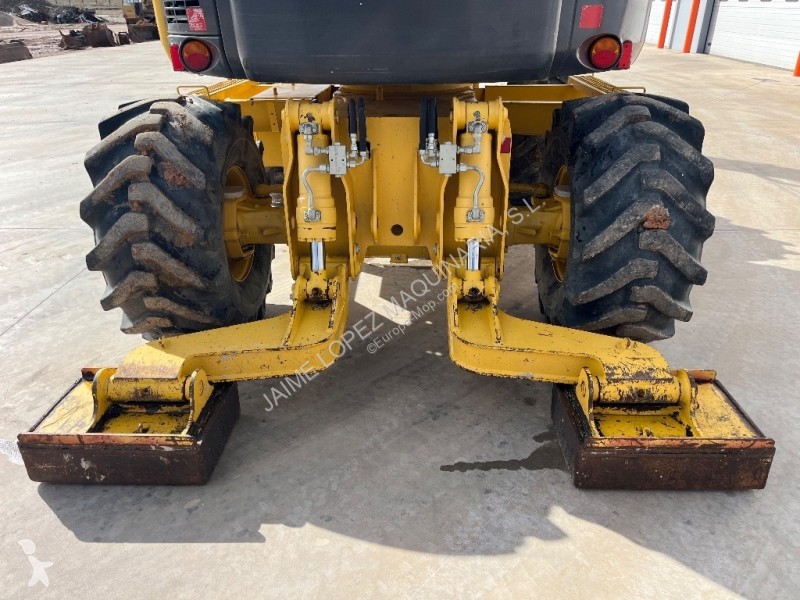 Excavator Komatsu MR-8