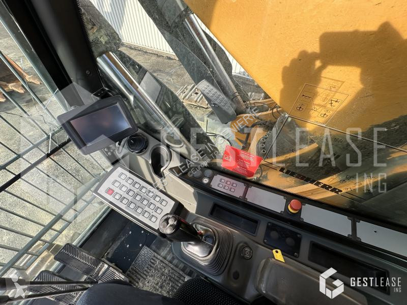 جرافة Liebherr  R966 HD