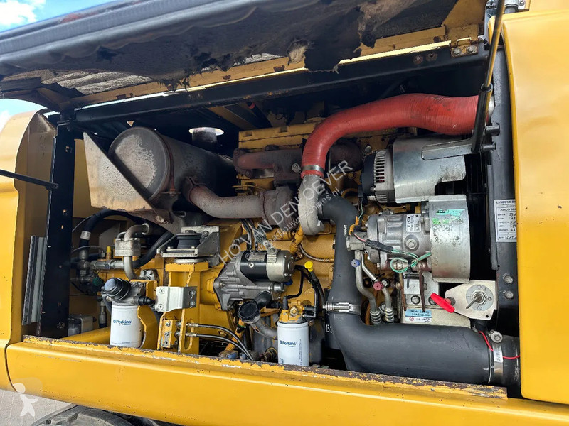 Escavatore Caterpillar D