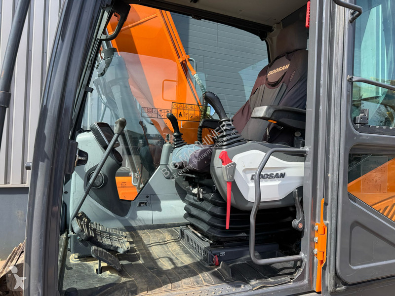 Excavator Doosan -5 - CE / Verachtert CW30 - GP...