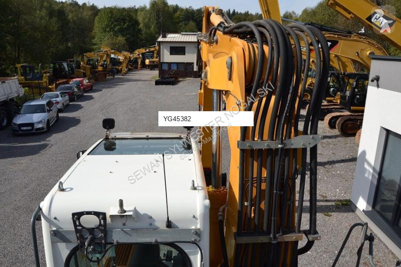 Excavator Liebherr A 904 C