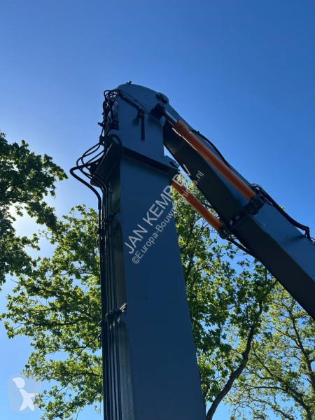 Escavadora Sennebogen