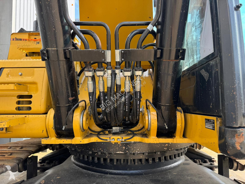 Graafmachine Caterpillar 352F
