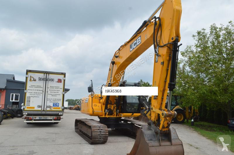 Excavator JCB