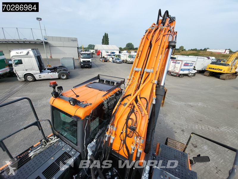 Lopatový nakládač Doosan -7