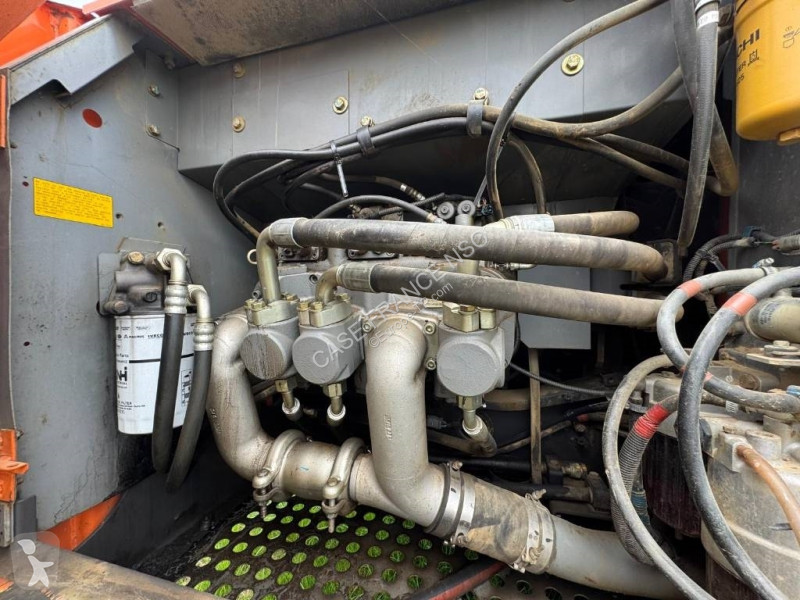 Escavatore Hitachi LC-5 B