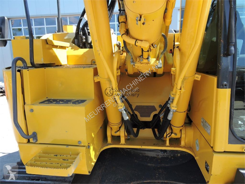 جرافة Komatsu PC228