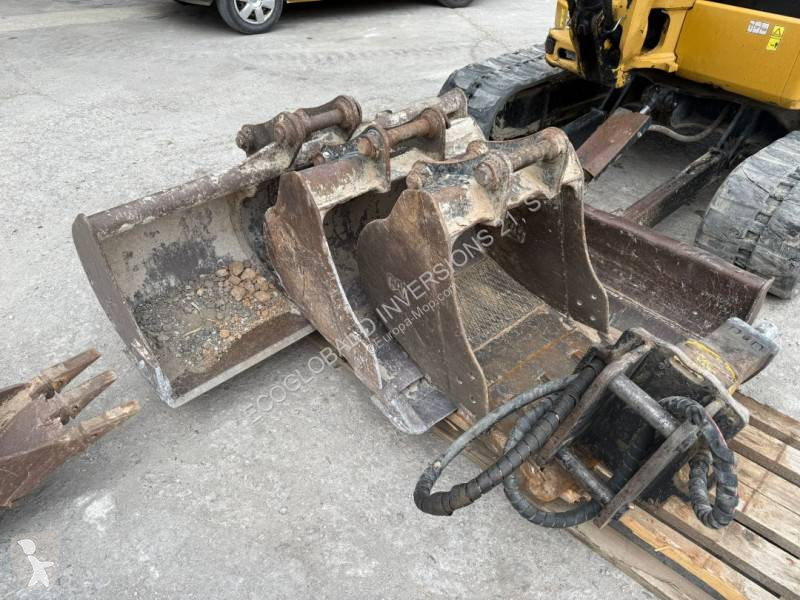 Excavadora Caterpillar