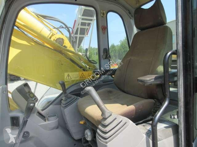 Escavatore New Holland