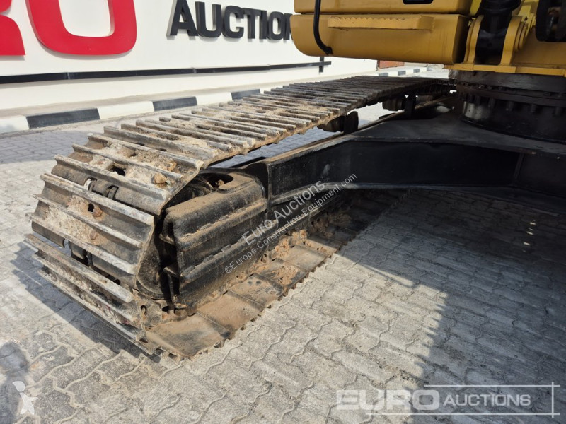 Excavator Caterpillar 3