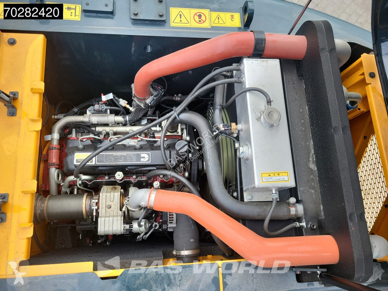Escavadora Hyundai HX130 N A/C