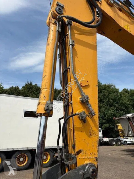 Escavadora Liebherr R914