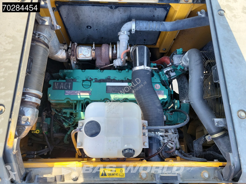 Excavadora Volvo 0 E L