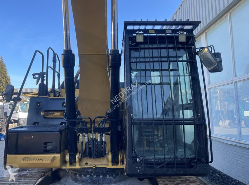 Excavator Caterpillar 2012 CE