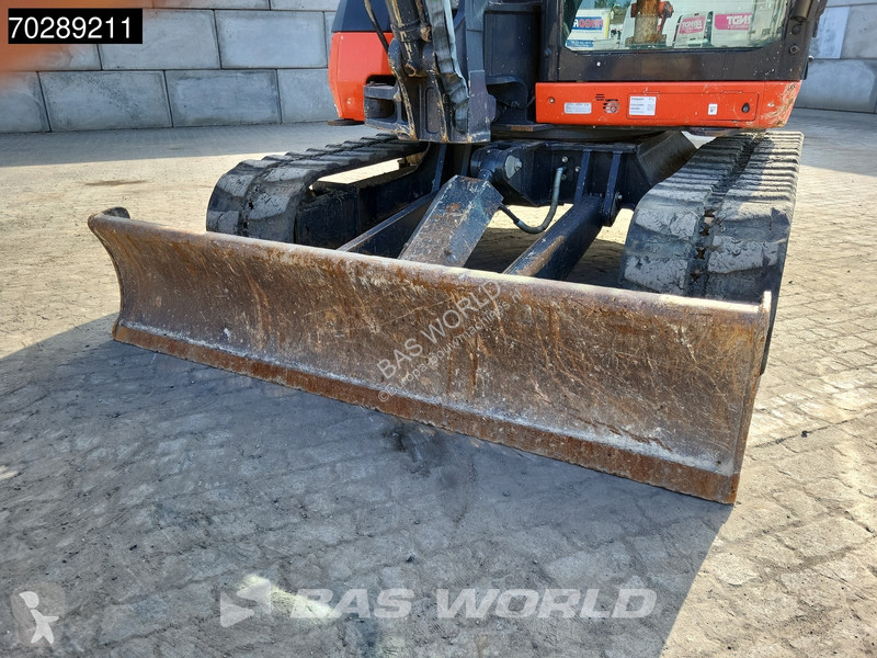 Escavadora Kubota KX080-4
