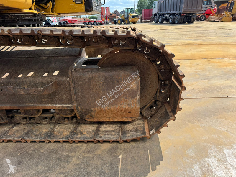 Excavator Caterpillar