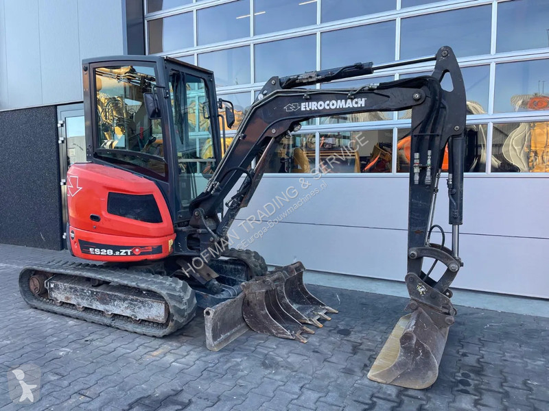 Escavadora Eurocomach ES28.2ZT