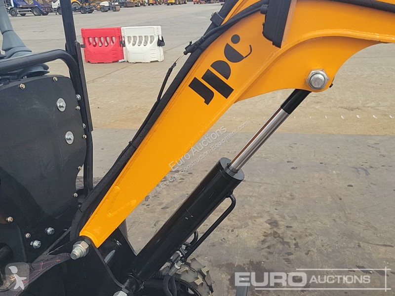 Escavatore JPC HT12
