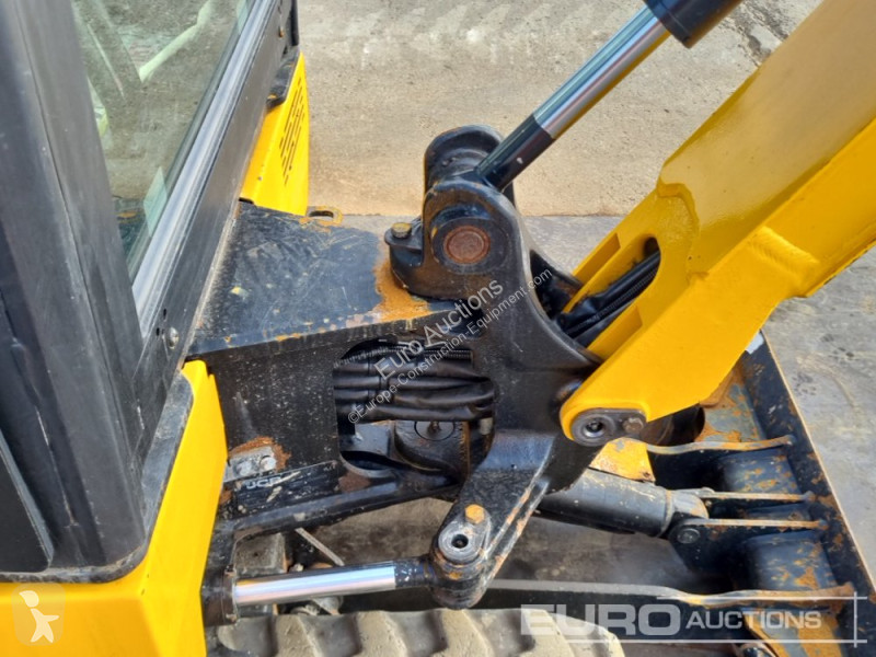 جرافة JCB 16C-1
