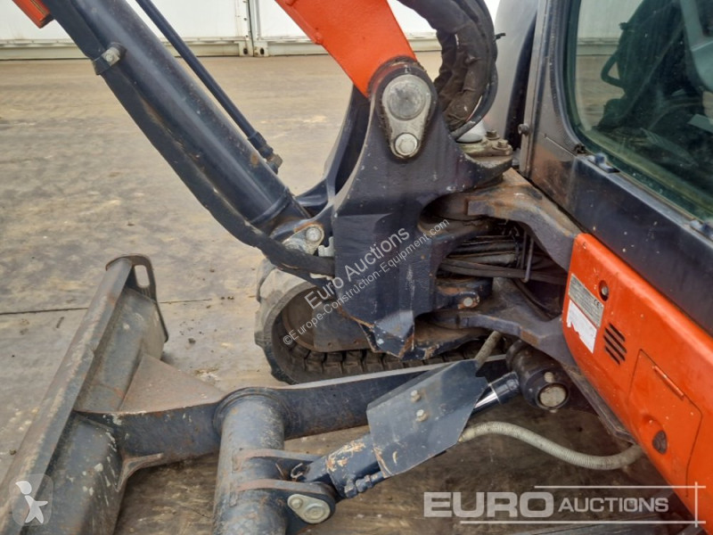 Escavadora Kubota U48-4