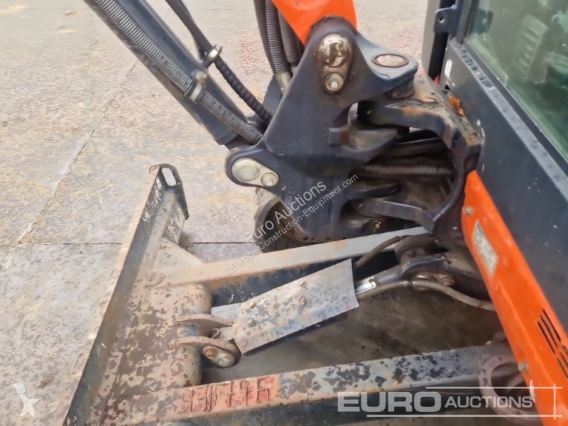 Escavadora Kubota U48-4