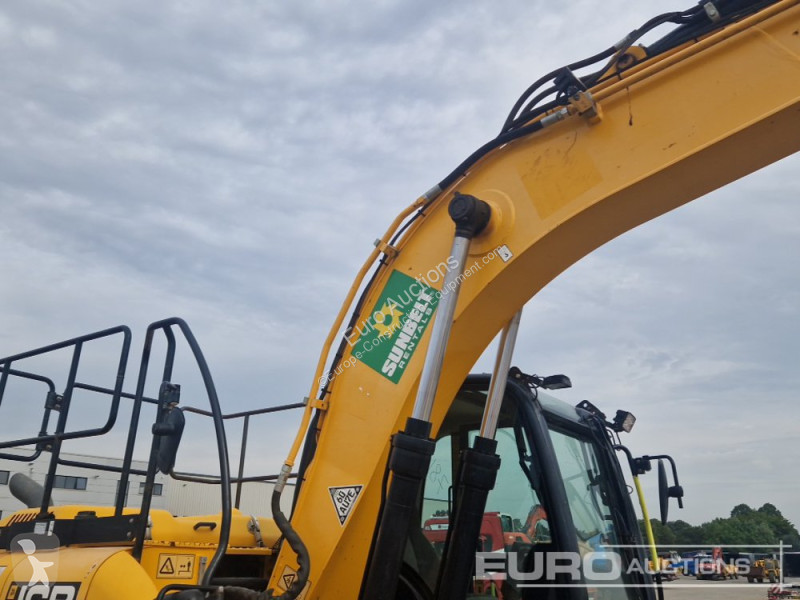 جرافة JCB JS131LC