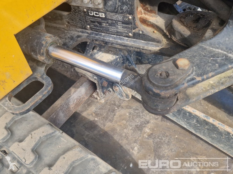 Escavatore JCB 16C-1