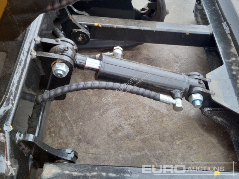 Escavatore JPC KV12