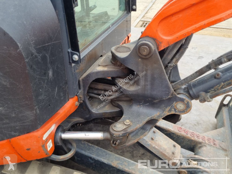 Escavadora Kubota KX027-4