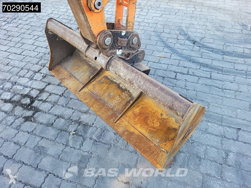Escavadora Doosan DX63-3