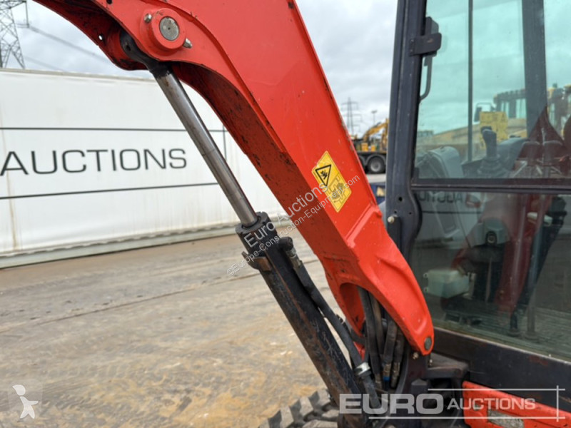 جرافة Kubota U27-4