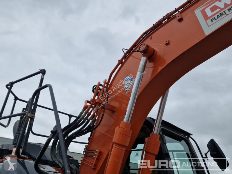 Excavadora Hitachi -6