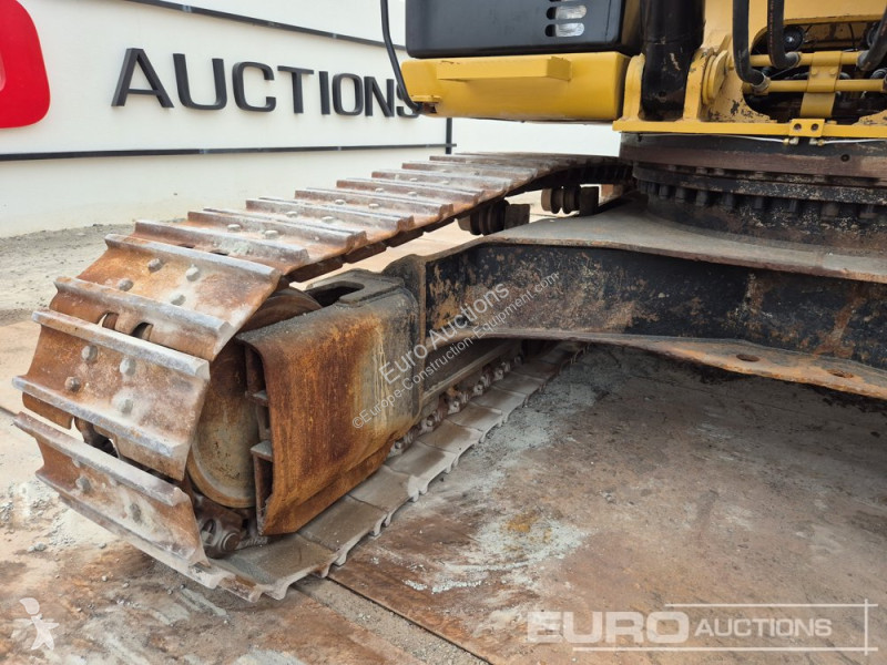 Escavatore Caterpillar 2