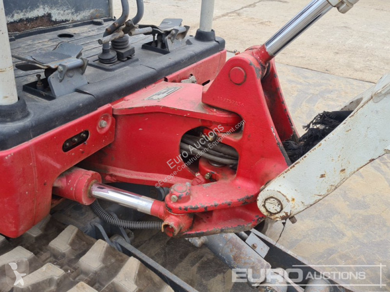 Escavadora Takeuchi TB216
