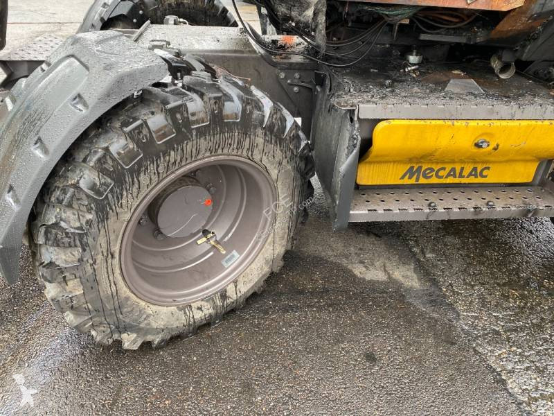 جرافة Mecalac 9 MWR / 1er Main Origine...