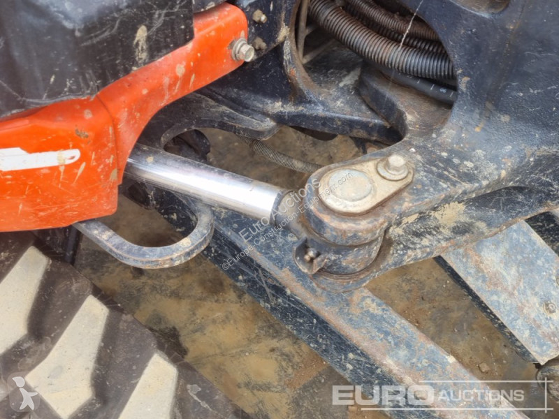 Escavatore Kubota U27-4