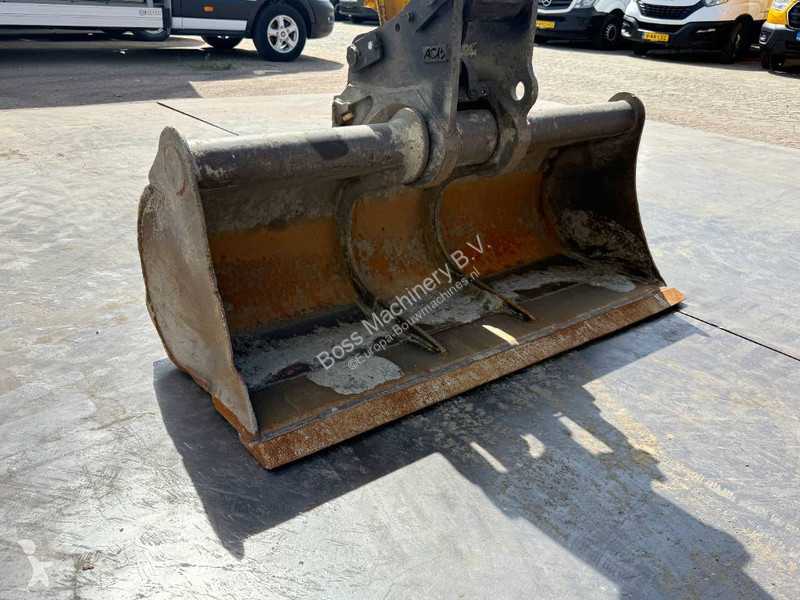 Skovl JCB 86C-1 - Hammer Lines / Quick Coupler