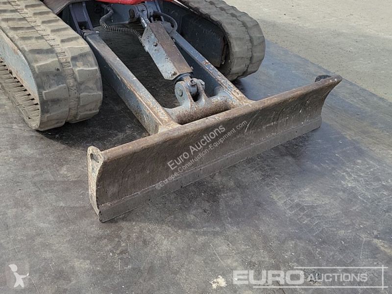 Escavadora Takeuchi 0