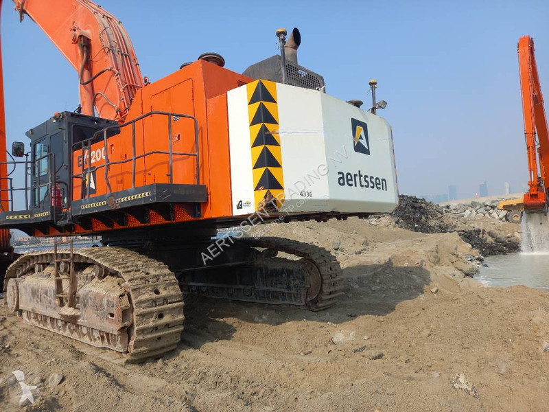 Escavadora Hitachi Longreach 28m (Abu Dhabi)