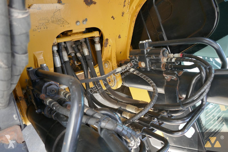 Excavator Caterpillar